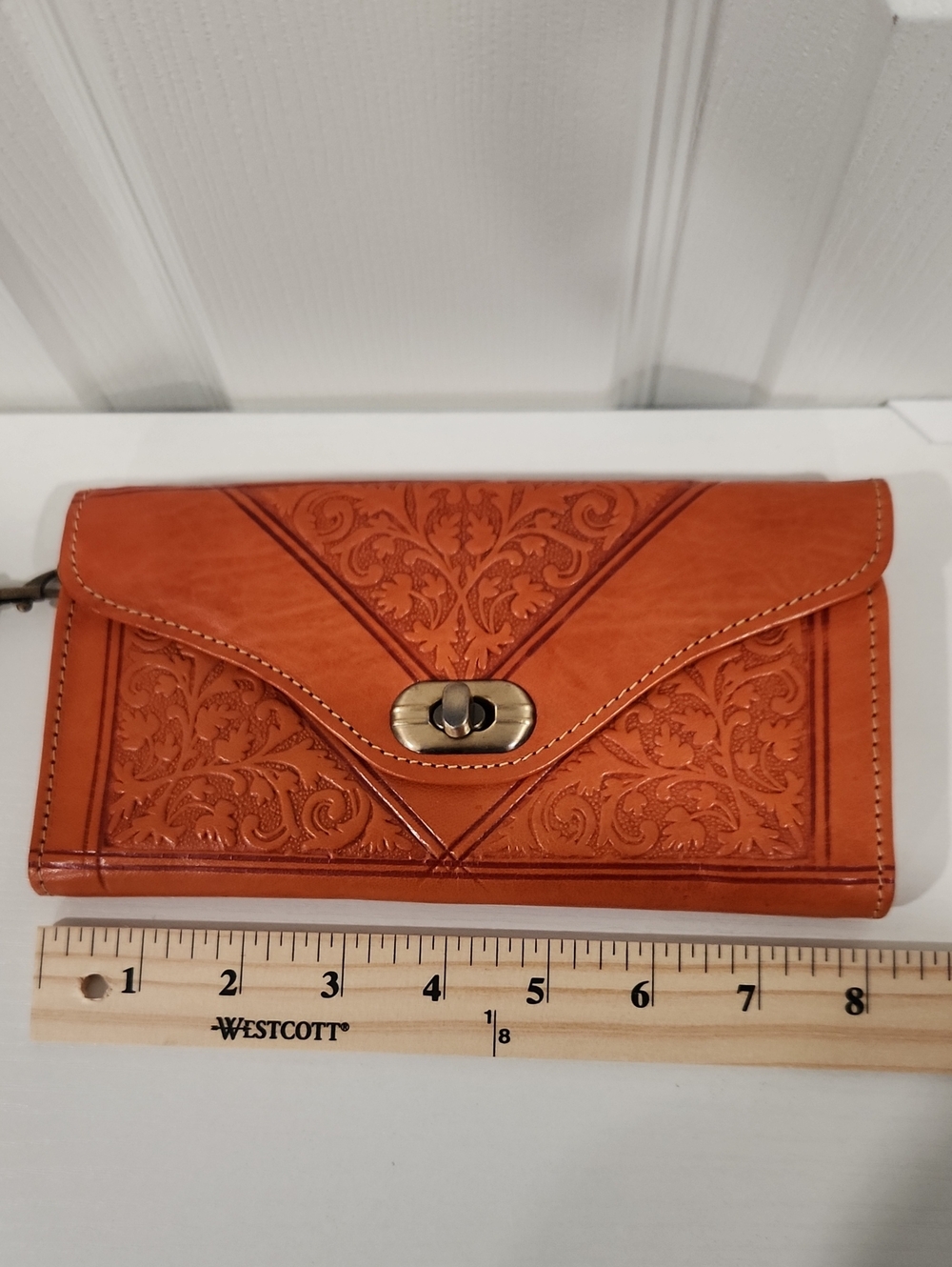 Moroccan Hand Tooled Leather Trifold Wallet Wristlet Clutch Purse Boho NWOT
